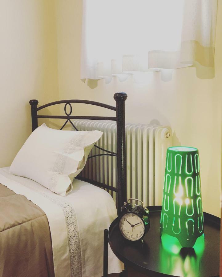 Evripides Vintage Airport Apartment Spata  Luaran gambar